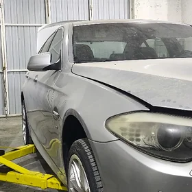 BMW 530 2010