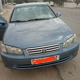 Toyota Camry 2001