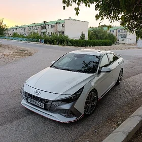 Hyundai Elantra 2022