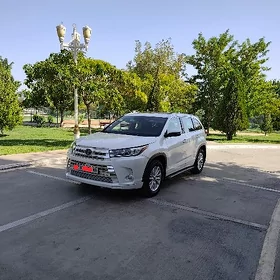 Toyota Highlander 2018
