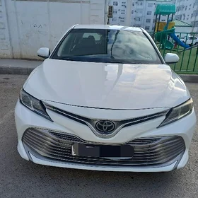 Toyota Camry 2018