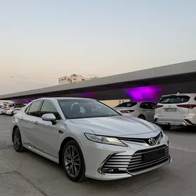 Toyota Camry 2023