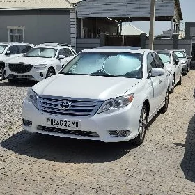 Toyota Avalon 2011