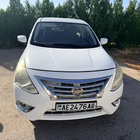Nissan Versa 2019