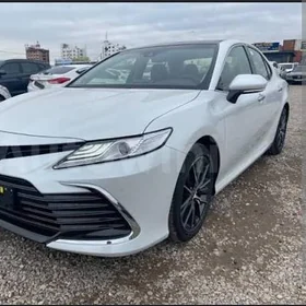 Toyota Camry 2023