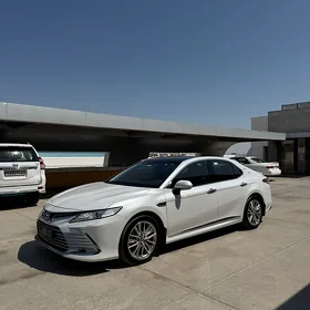 Toyota Camry 2022