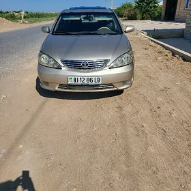 Toyota Camry 2004