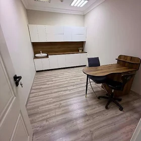 Salon arenda