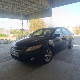 Toyota Camry 2011