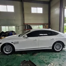 Genesis G80 2023