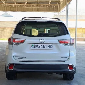 Toyota Highlander 2016