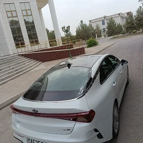 Kia K5 2021