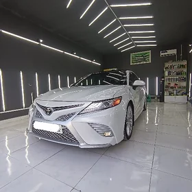Toyota Camry 2018