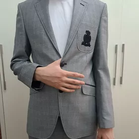 Костюм