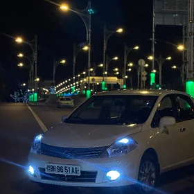 Nissan Versa 2010