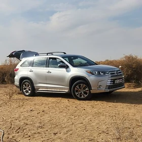 Toyota Highlander 2018