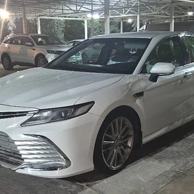Toyota Camry 2022