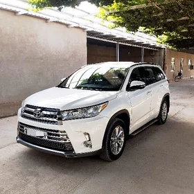 Toyota Highlander 2018