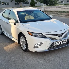 Toyota Camry 2018
