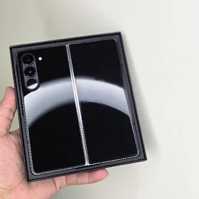 Samsung Z Fold5 12/256gb