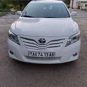 Toyota Camry 2011