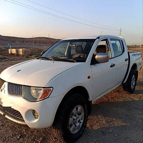 Mitsubishi L200 2008