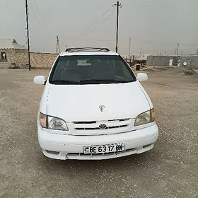 Toyota Sienna 2000