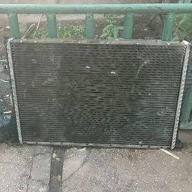 Radiator e 39