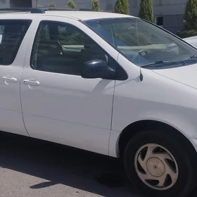 Toyota Sienna 2000