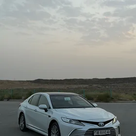 Toyota Camry 2023