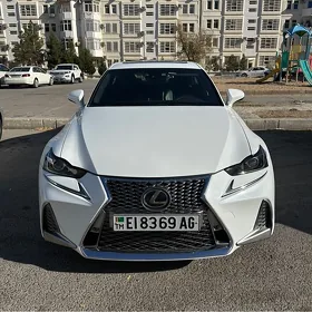 Lexus IS 350 2020