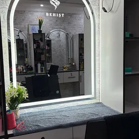 SALON ARENDA