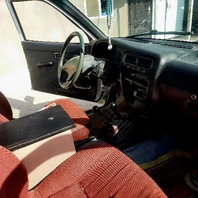 Nissan Pathfinder 1995