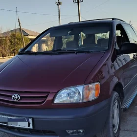 Toyota Sienna 2000