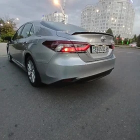 Toyota Camry 2022