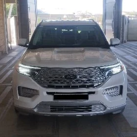 Ford Explorer 2024