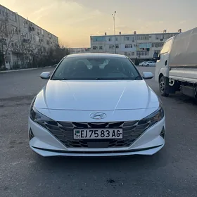 Hyundai Elantra 2021