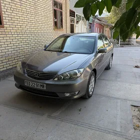 Toyota Camry 2005