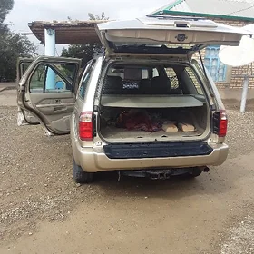 Infiniti QX4 2001