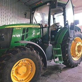 John Deere 2021