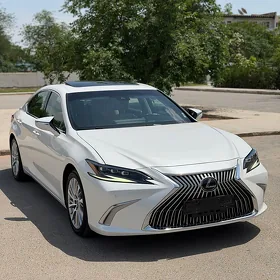 Lexus ES 350 2020