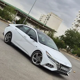 Hyundai Elantra 2022