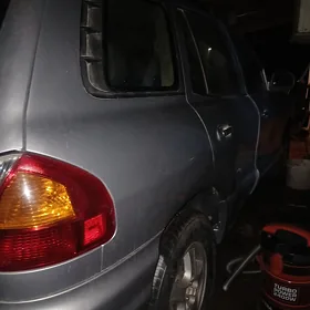 Hyundai Santa Fe 2002