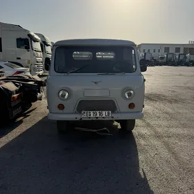 UAZ 452 1980