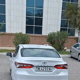 Toyota Camry 2023