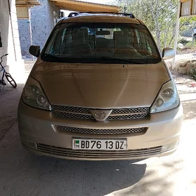 Toyota Sienna 2004