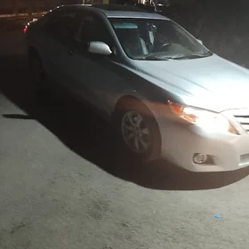 Toyota Camry 2010