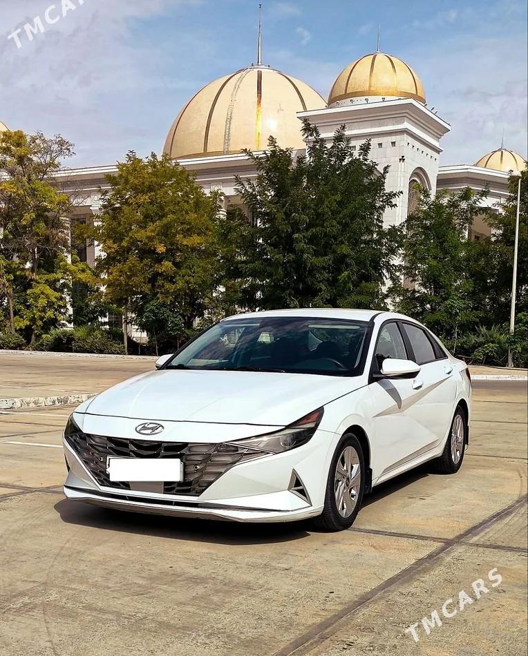 Hyundai Elantra 2021 - 1