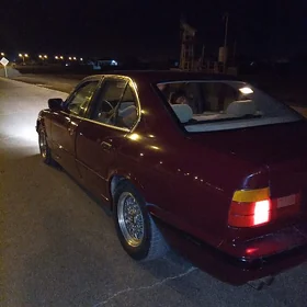 BMW 525 1990