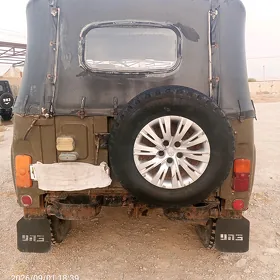 UAZ 469 1987